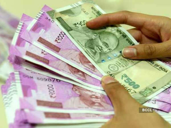 Govt’s proposed selloff plan brings support for rupee