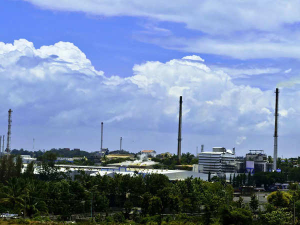 Indian SEZs promised ease of doing business. Industry instead found regulatory & compliance troubles