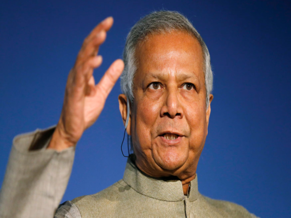 Bangladesh Protests Highlights: Nobel laureate Dr Muhammad Yunus takes oath  as head of interim government; PM Modi sends greetings and calls for  protection to minorities - The Economic Times