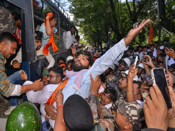 Jharkhand JPSC-JSSC Aspirants' Protest Live News Updates: 110 ABVP members detained during march to Jharkhand Assembly over exam irregularities