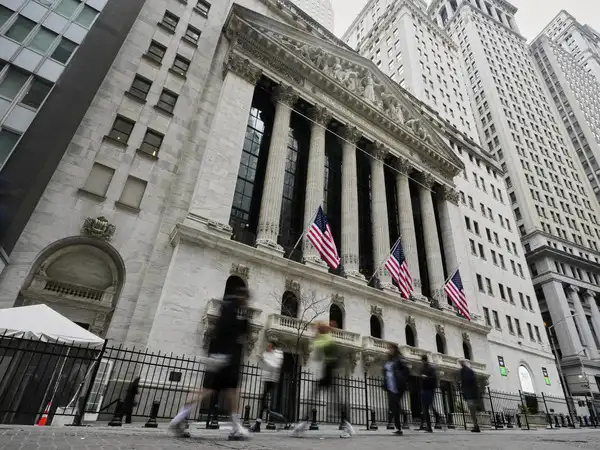 Home Bancorp Inc (HBCP) Q2 2025 Earnings Call Highlights: Strong Net Income Growth Amidst Loan … – Yahoo Finance