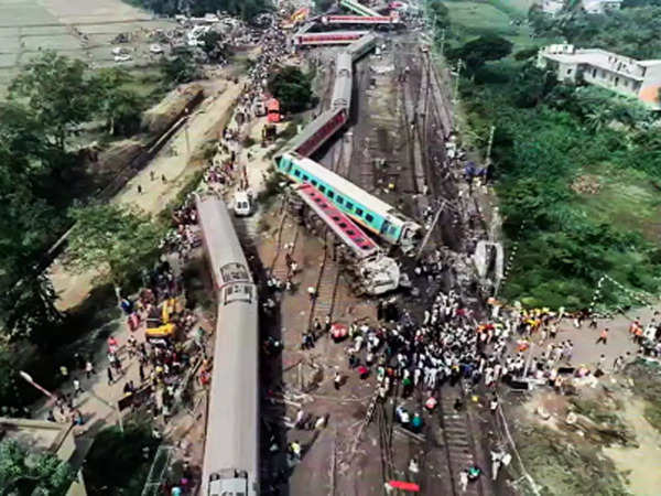 Odisha Train Collision LIVE Updates: PM Modi convenes meeting to review Odisha train accident situation - The Economic Times