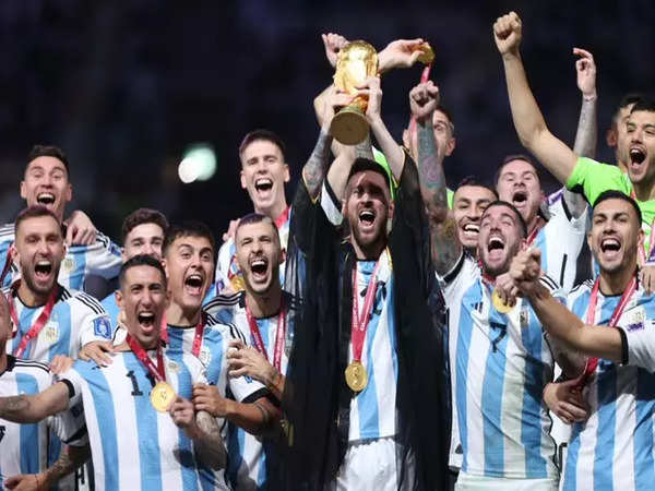 Argentina beats France in the final of the FIFA World Cup 2022.