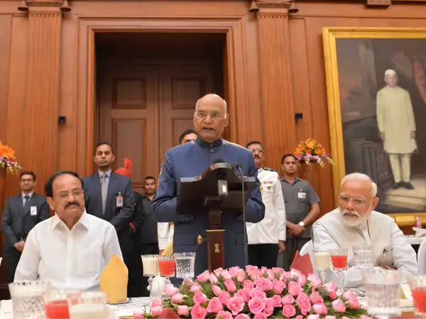 Election Result Updates | Lok Sabha Elections: Prez hosted a banquet in honour of the outgoing Union Council of Ministers Election Result Updates | Lok Sabha Elections: Prez hosted a banquet in honour of the outgoing Union Council of Ministers