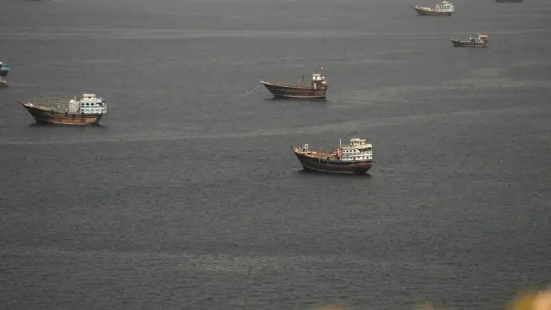 Hormuz closed again: Will the US-Iran MoU soon sink in the strait? Hormuz closed again: Will the US-Iran MoU soon sink in the strait?