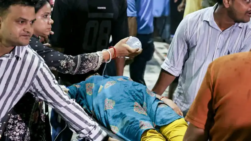 Kolkata puja pandal stampede: 17 dead, 25 injured in Chorbagan