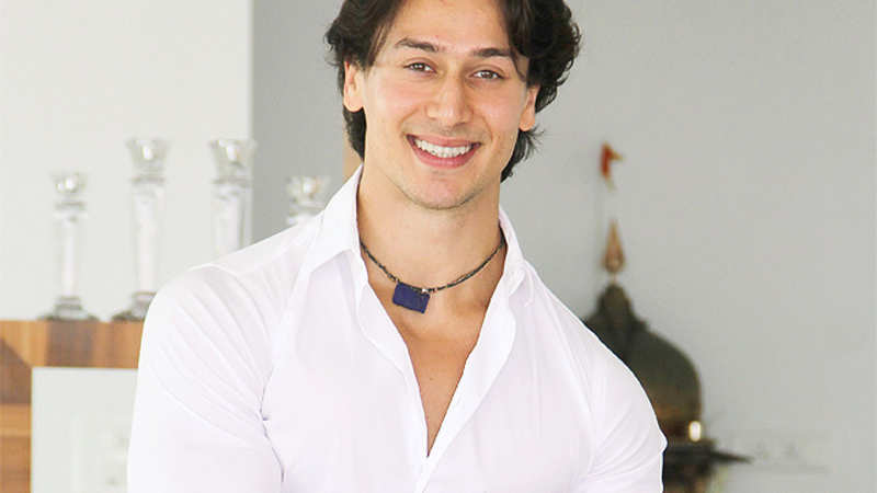 tiger-shroff-on-how-his-family-our-furniture-was-sold-off-one-by-one-टाइगर श्रॉफ