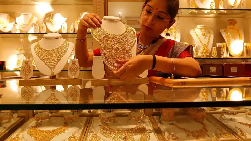 PM Modi's gold cut call & 15% tax change India's import numbers PM Modi's gold cut call & 15% tax change India's import numbers