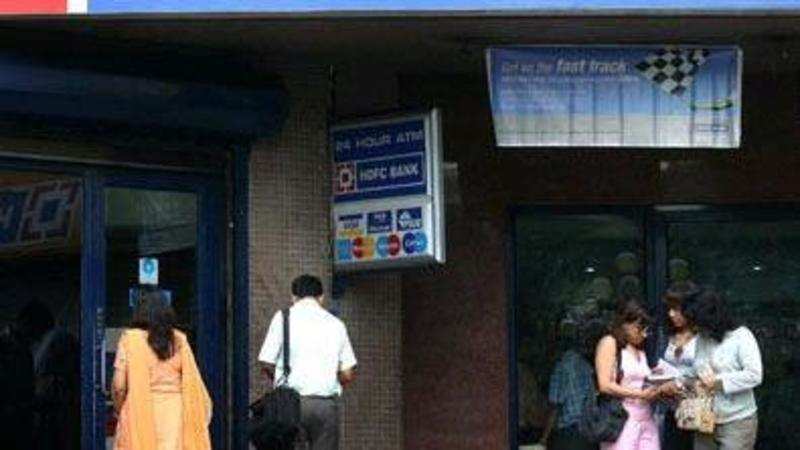 Hdfc Bank Launches 11 Toll Free Numbers To Cater To 32 Nations The - 