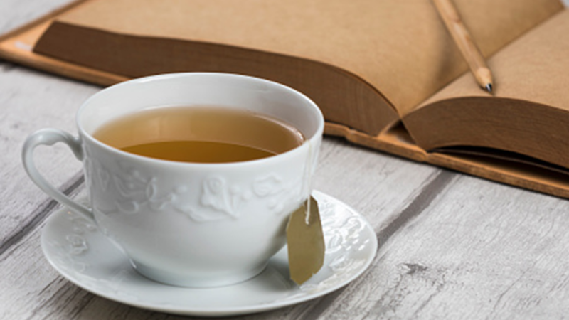 Rüyada Çay Bardağında Çay Görmek İçmek