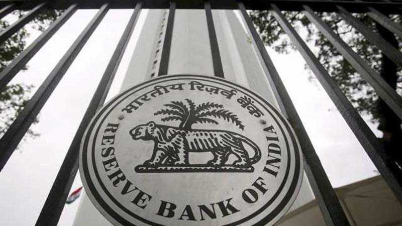 Rbi Building Forex Chest To Defuse Fcnr Time Bomb The Economic Times - 