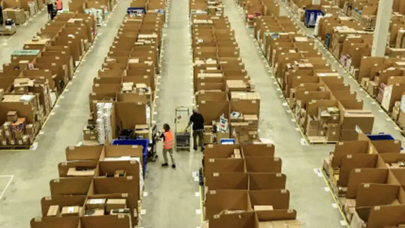 Amazon bets on 3rd-party sellers, doubles 2020 India target to $16 billion Amazon bets on 3rd-party sellers, doubles 2020 India target to $16 billion