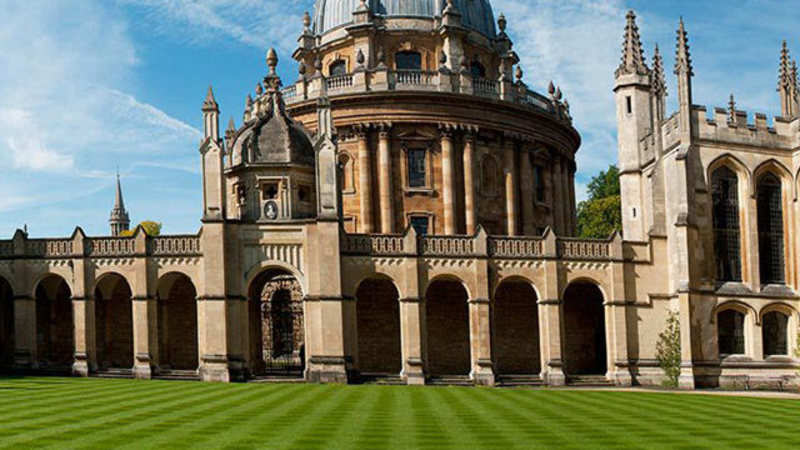 For The First Time Oxford University Admits More Women Than Men In - 