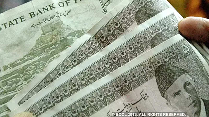 Pakistan Rupee Plunges In De Facto Devaluation As Imf Bailout Talks - 