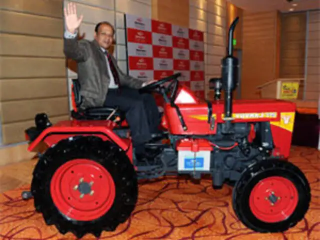 Mahindra Rolls Out Nations Smallest Cheapest Tractor Yuvraj 215