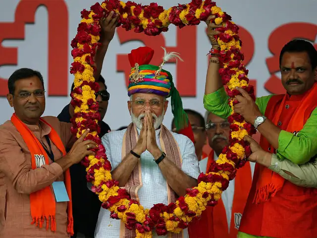 UPA regime had sent Amit Shah, cops to jail to topple my govt: Narendra Modi UPA regime had sent Amit Shah, cops to jail to topple my govt: Narendra Modi