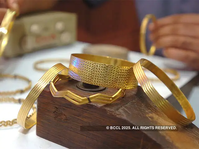 Gold Rate Today Check Out Latest Price Trendarket Us Gold Futures For August Delivery Declined 0 1 Per Cent To 222 40 Ounce