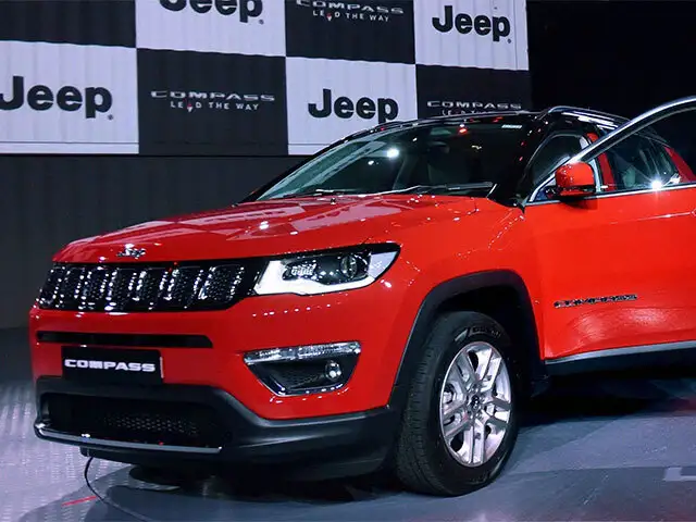 Jeep Comp Suv Fiat Chrysler Gets Over 8 100 Bookings For The Italian American Automaker Has So Far Secured Orders For 8 171 Units Of Jeep Comp Worth 245 Million Rs 1 570 Crore In India Mumbai Fiat Chrysler