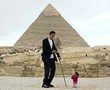 World's tallest man and shortest woman visit Giza