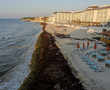 Mexico's prized beaches threatened by smelly algae invasion