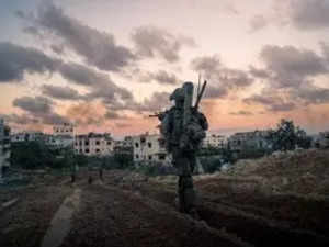 Hamas official says group will not agree to truce that does not end Gaza war:Image