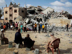 Israel agrees to allow aid into Gaza, strikes Rafah:Image