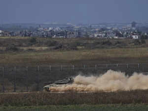 Israel moves into north Gaza Hamas stronghold, pounds Rafah without advancing:Image