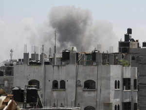 Fierce fighting in northern Gaza as aid starts to roll off US-built pier:Image