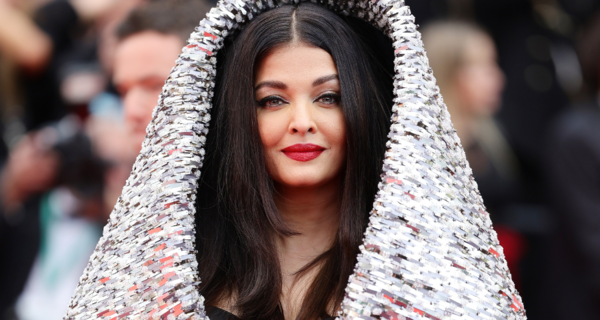 Make Show-Stopping Entry With Cues From Aishwarya Rai's Glorious Gown Looks