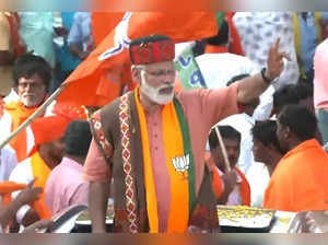 PM Narendra Modi leads mega BJP roadshow in Bengaluru
