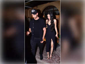 Hrithik Roshan and Saba Azad spotted on movie date; War actor reacts as paparazzi slips