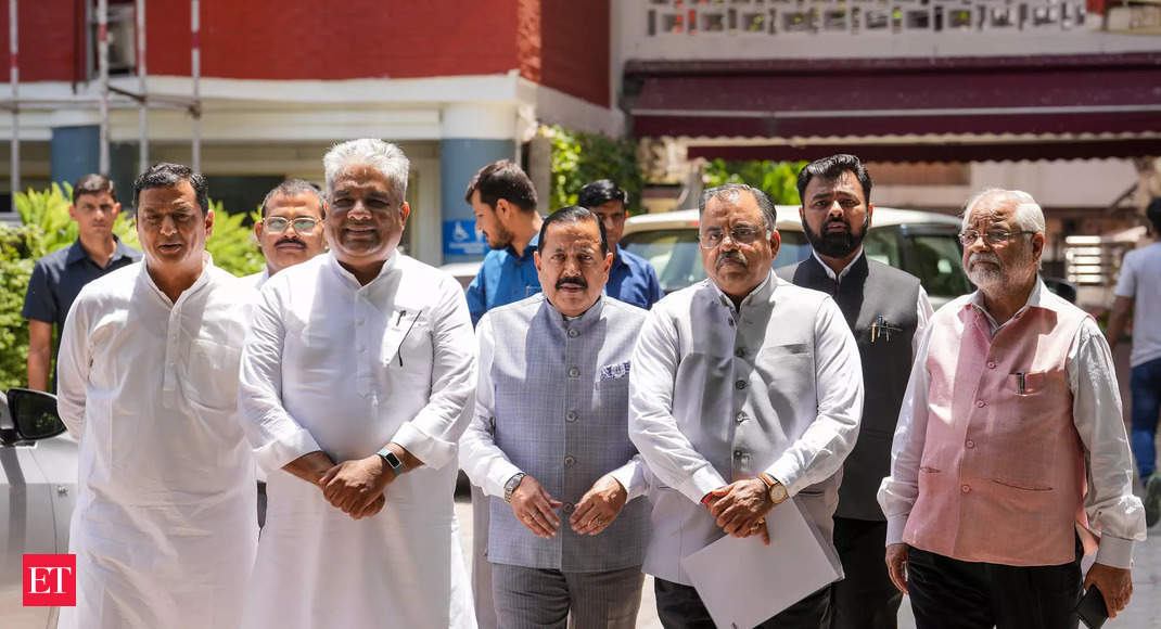 Karnataka sovereignty remark: BJP moves EC, seeks derecogonition of Congress