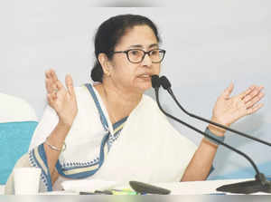 Howrah : West Bengal Chief Minister Mamata Banerjee holds an administrative review meeting at Nabanna, in Howrah, Wednesday, April 26, 2023. (Photo:IANS)