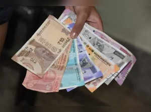 For the rupee, this week it is difficult to see how it can move past 81.65-81.95 (last week's range).