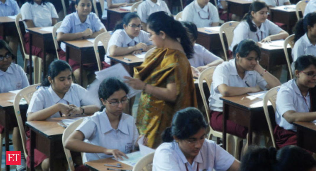 Maharashtra govt to recruit 30,000 teachers: Minister