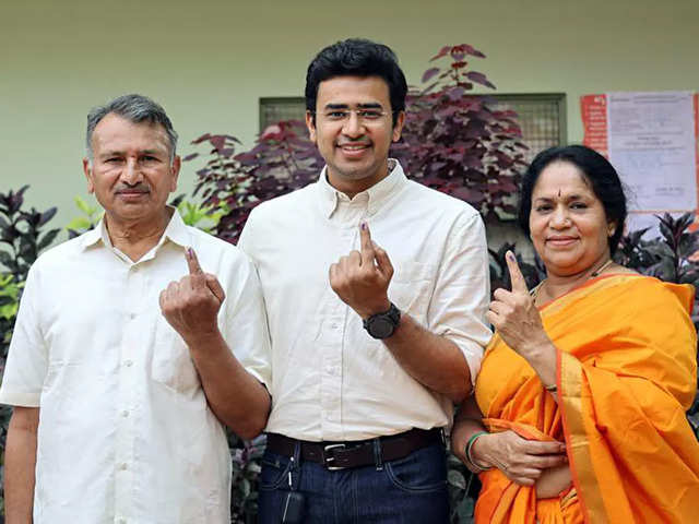 ​Tejasvi Surya with his parents