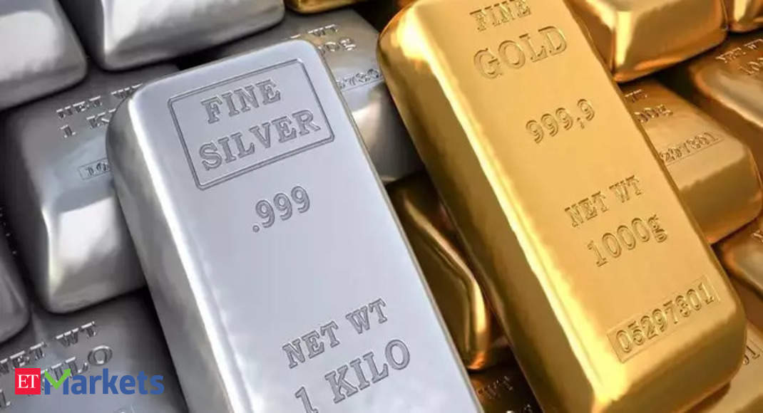 Gold declines Rs 265; silver advances Rs 120