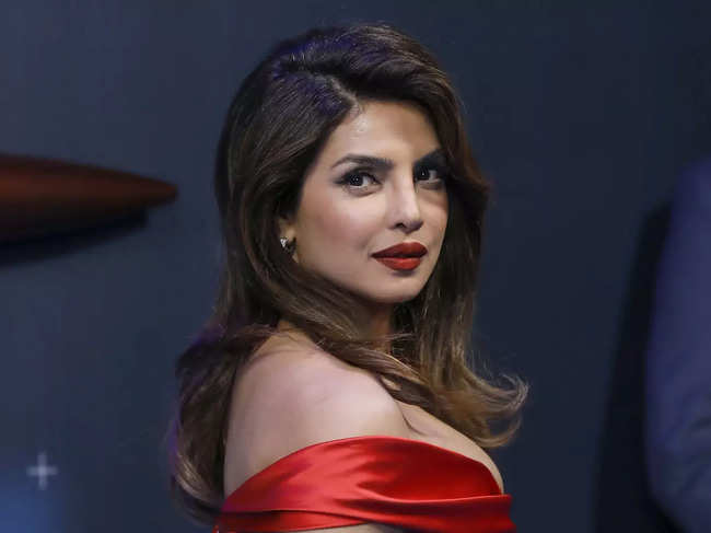 Priyanka Chopra From Reel To Real Priyanka Chopra Reveals That She Ended Up Dating Actors With 