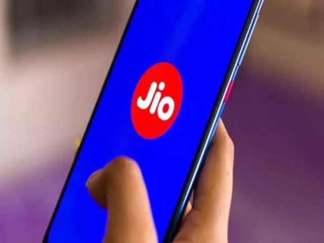 Jio offers 5G services