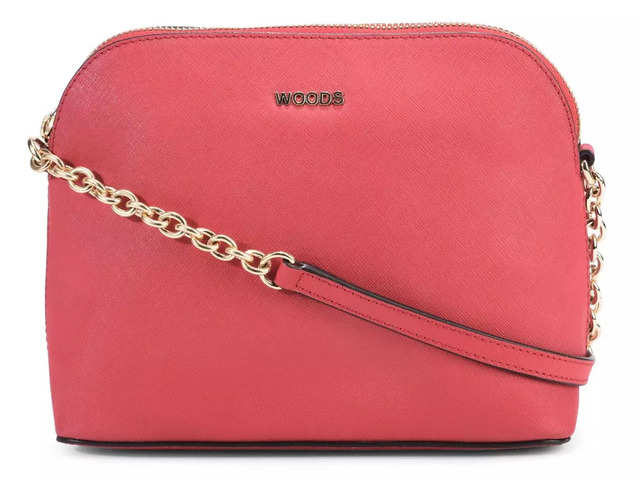 This Delicate Red Bag Can Be The Perfect Party Accessory!