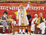 Narendra Modi begins three-day 'sadbhavna' fast