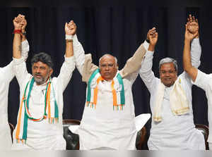 Bengaluru: Congress President Mallikarjun Kharge with former Karnataka CM Siddar...