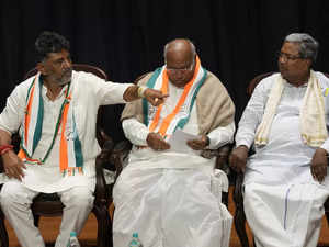 Congress Legislature Party to meet Sunday evening to elect new Karnataka CM, new govt likely on Monday