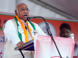 K'taka swearing-in ceremony: 8 MLAs to take oath as ministers, strong government voted to power, says Mallikarjun Kharge
