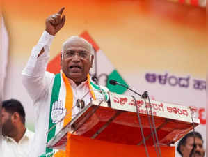 Aland : Congress President Mallikarjun Kharge addresses an election rally ahead of the Karnataka assembly elections, in Aland on Wednesday, May 03, 2023. (Photo:IANS/Twitter)