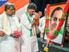 Karnataka: Siddaramaiah, DK Shivakumar pay tribute to ex-PM Rajiv Gandhi on his death anniversary