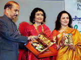 Vaijayantimala & Hema Malini releasing an album