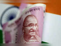 Rupee logs first gain in 5 sessions, eyes US debt ceiling updates
