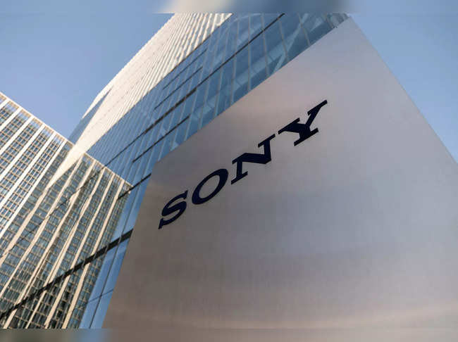 Sony independent streaming
