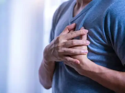  Who is susceptible to cardiac arrest?
